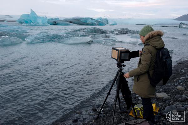 Karen Zalamea photographing the landscape in Iceland